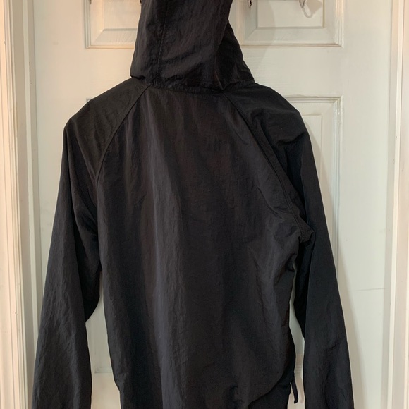 Men’s Nike Air Small 1/4 zip black pullover rain jacket/hooded windbreaker - Picture 8 of 16